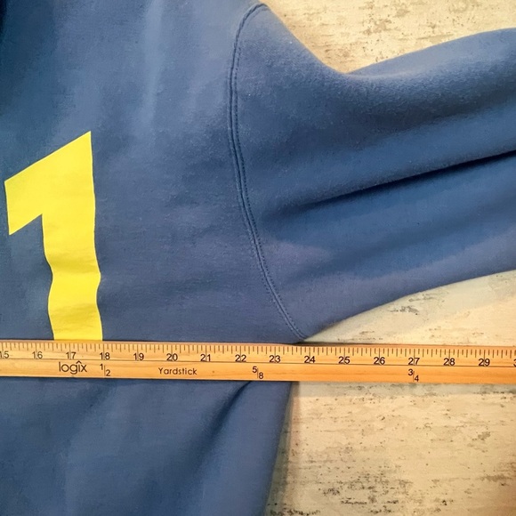 Fallout Bethesda Vault 111 Blue Yellow Sweatshirt Hoodie Zip Up Number 111 Sz M - Picture 15 of 16